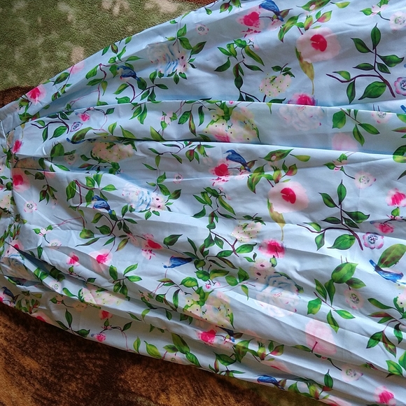NWOT floral maxi skirt - Picture 1 of 7